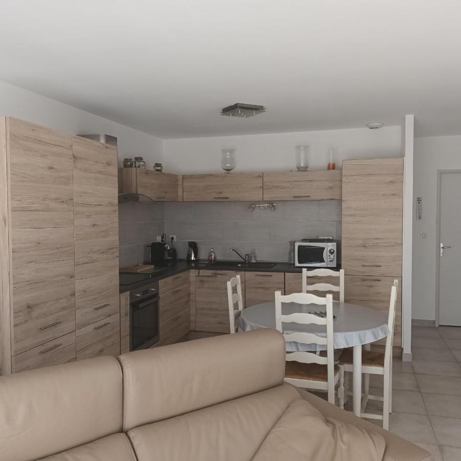 Paisible P2 Pour 4 Voyageurs Villa Saint-Gilles  Bagian luar foto