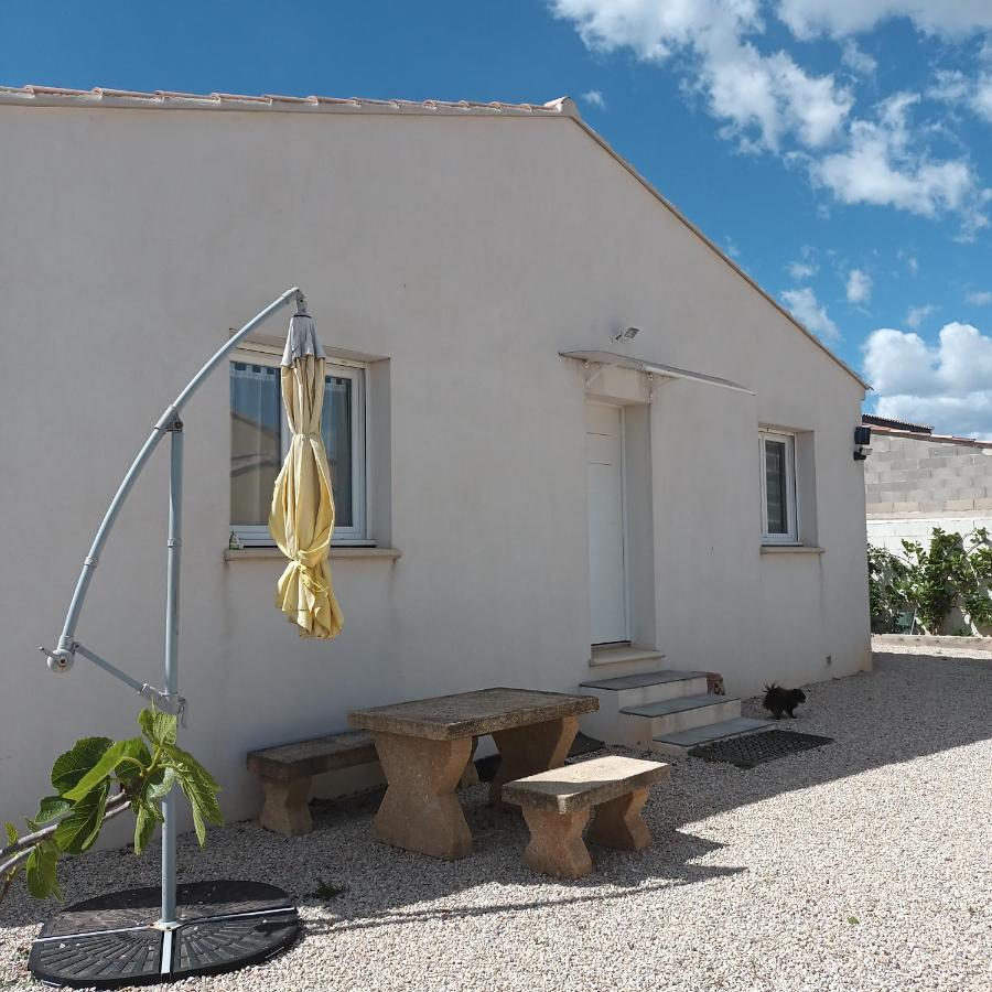 Paisible P2 Pour 4 Voyageurs Villa Saint-Gilles  Bagian luar foto