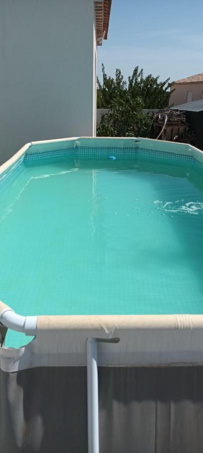 Paisible P2 Pour 4 Voyageurs Villa Saint-Gilles  Bagian luar foto